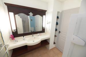 Koupelna v ubytování Passion Martinique T3 Magnifique Village Vacances 6 pers 72m2 + 20 fotografií