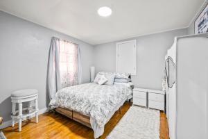 Katil atau katil-katil dalam bilik di Large apartment with multiple sleeping options