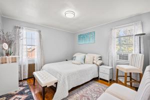 Katil atau katil-katil dalam bilik di Large apartment with multiple sleeping options