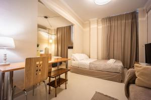 A seating area at Zacharitsa APT at Acropolis up 4 guests by LODGESPOT