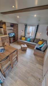 Posezení v ubytování Camping les viviers Super Mobilhome