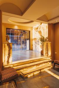 Area soggiorno di Almas Pyramids View Hotel