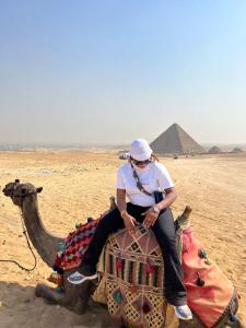 Majutusasutuse prestige pyramids INN külastajad