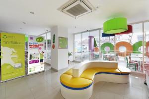 Istumisnurk majutusasutuses POP! Hotel Malioboro - Yogyakarta