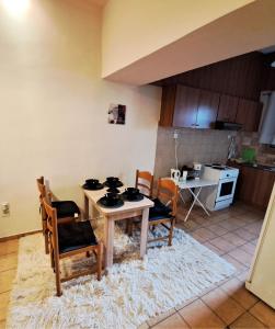 Dapur atau dapur kecil di House with yard Subway 5min walk