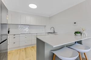 Köök või kööginurk majutusasutuses Riverdance Apt 6