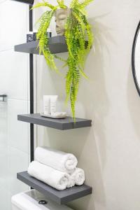 Imagine din galeria proprietății RStar Faria Lima | Loft Novo c/ Ar e ao Lado Metrô Fradique în Sao Paulo +44 fotografii