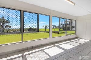Fotografie z fotogalerie ubytování Absolute Beachfront with Private Pool! v destinaci Yeppoon