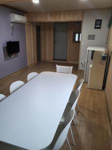 Gallery image of Cheongdo Persimmon Ville Pension in Sora