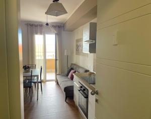 Kuchyň nebo kuchyňský kout v ubytování B&B e Apartment MARIA VITTORIA - Anzio Blue Horizon - 150 mt dal mare