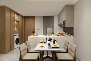 Köök või kööginurk majutusasutuses Qingshan Lake Tianlan Hotel Hangzhou