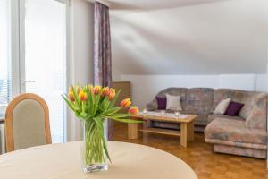 Photo de la galerie de l'établissement Ferienwohnung Roth, à Überlingen