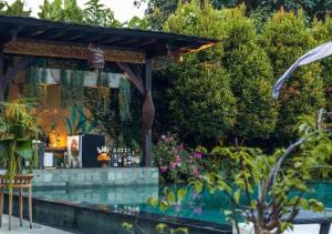 Bazén v ubytování Rama Phala Resort & Spa nebo v jeho okolí