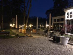 Wildthout Boshuisjes en Appartementen外面的花园
