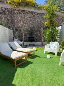 A garden outside Casa vacanza Ferrara IUN P5547