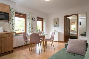 Η κουζίνα ή μικρή κουζίνα στο Apartament z tarasem w Willi Wieżyczki