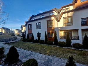 Το κτήριο όπου στεγάζεται  το διαμέρισμα