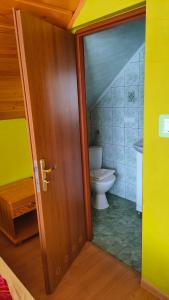 Koupelna v ubytování Nad Zalewem
