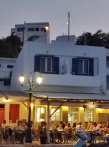 Restaurace v ubytování Panormos View