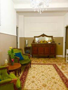 Posezení v ubytování Il Borgo del Castello + 30 fotografií