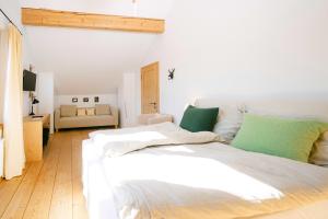 Letto o letti in una camera di Forthuber Landhaus - Self Check-in möglich