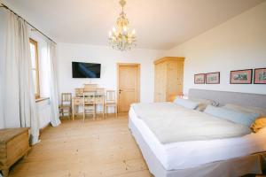 Letto o letti in una camera di Forthuber Landhaus - Self Check-in möglich