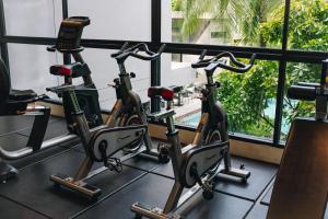 Фитнес-центр и/или тренажеры в Solara Stays Phuket