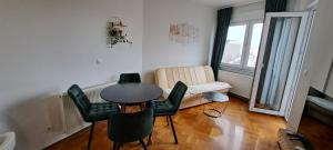 Posedenie v ubytovaní Apartman Jelacic Vinkovci