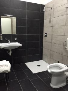 Łazienka w obiekcie B&B Napoli Binario 1