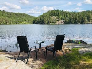Gallery image of Fredelig og landlig hytte in Iveland +13 photos
