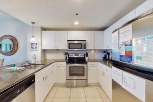 Kuchyň nebo kuchyňský kout v ubytování Grand Panama Tower 1 - 1604