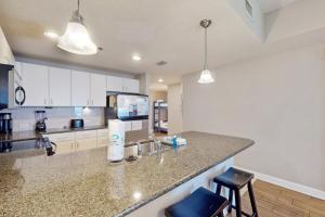 Kuchyň nebo kuchyňský kout v ubytování Grand Panama Tower 1 - 1604 + 179 fotografií