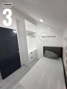 Ένα ή περισσότερα κρεβάτια σε δωμάτιο στο Casa Fiesta by Casa Greenwood