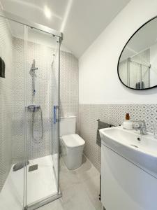 Ένα μπάνιο στο RYAP Isabel la Católica