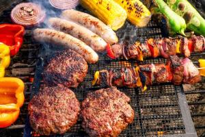 Makanan di atau berdekatan apartmen