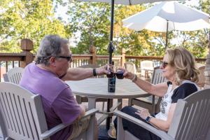 Photo de la galerie de l'établissement Inn Over My Head Lakefront, à Branson