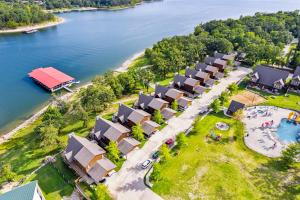 Photo de la galerie de l'établissement Inn Over My Head Lakefront, à Branson