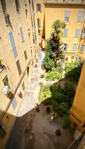 The building in which Az apartmant is located