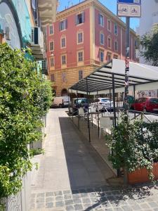 The surrounding neighborhood or a neighborhood close to Az apartmant