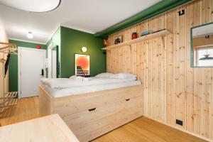 Postel nebo postele na pokoji v ubytování Unique Studio I Custom Built I 500 Meters From Bryggen