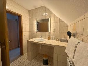 Koupelna v ubytování Hotel Tannenhof