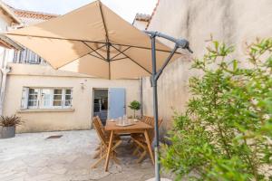 Gallery image of Le clos bleu in Labastide-dʼArmagnac