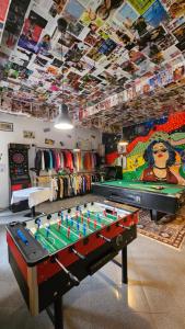 Soba z igrami v nastanitvi Traveler Hostel