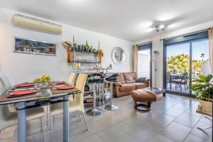 Fotografie z fotogalerie ubytování Elegant apartment in Orihuela, 135 m², pool & sea view v destinaci Playa Flamenca