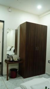 Gallery image of Hotel Kailash Inn in Garudeshwar +30 photos