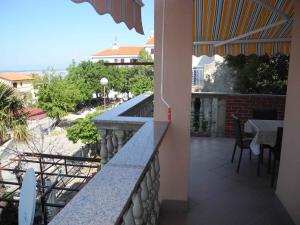 Balkón alebo terasa v ubytovaní Apartments in Crikvenica 41042