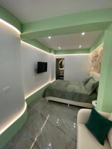 Televiisor ja/või meelelahutuskeskus majutusasutuses Ionian View B&B