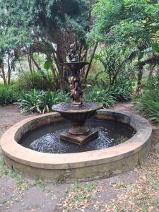 Taman di luar Timeless at Rusticana