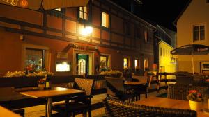Restaurace v ubytování Gasthaus& Pension Zum Roten Haus