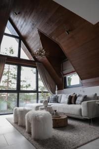Zona de estar de Gigi Mountain Home